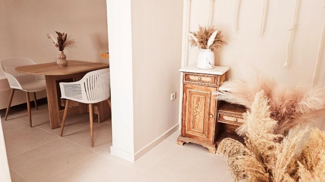 Boutique Athensairport Apartments Markopoulo Mesogaias Room photo